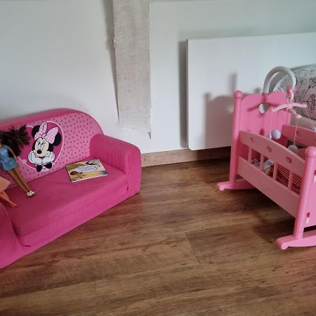 Appartement Duplex idéal famille, 2 mn de St-Omer centre à Saint-Martin-au-Laert Extérieur photo