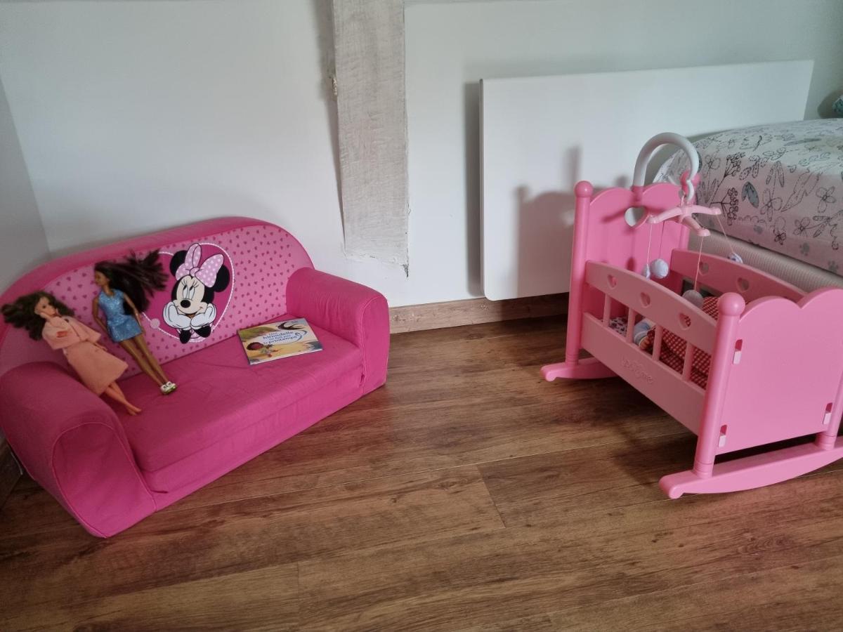Appartement Duplex idéal famille, 2 mn de St-Omer centre à Saint-Martin-au-Laert Extérieur photo