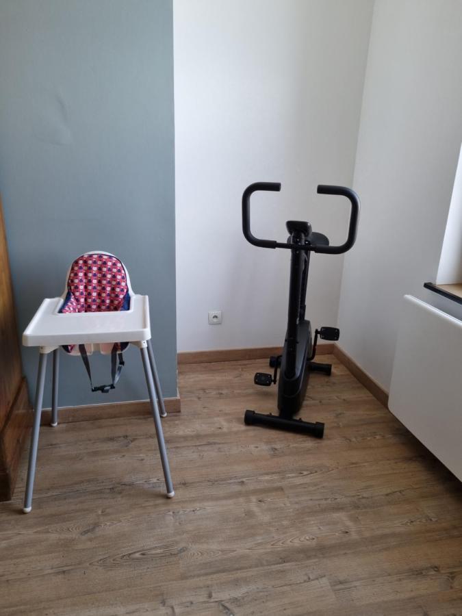 Appartement Duplex idéal famille, 2 mn de St-Omer centre à Saint-Martin-au-Laert Extérieur photo